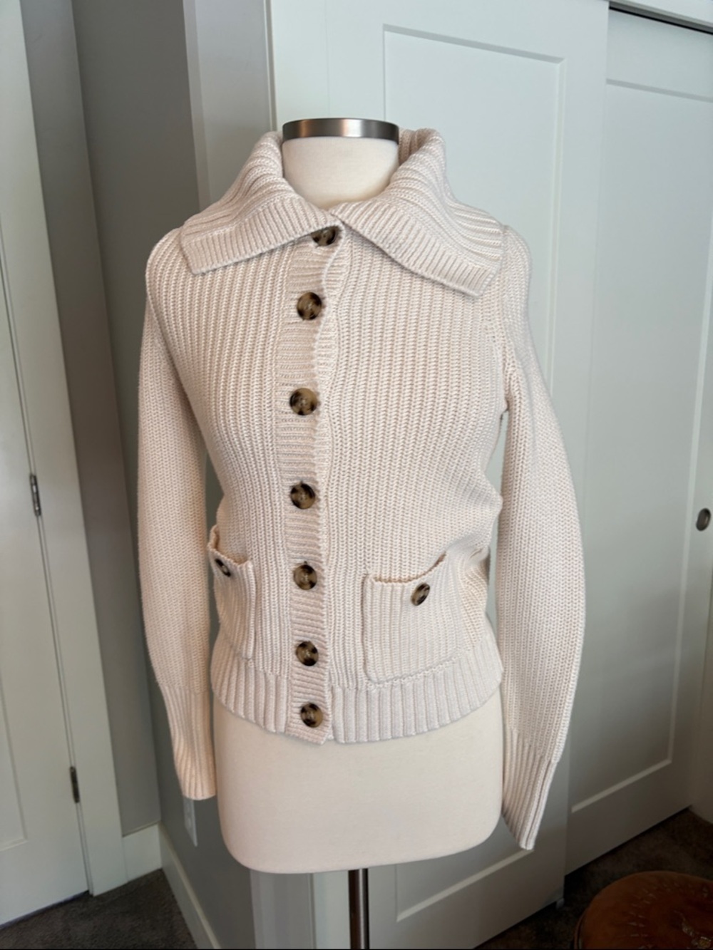 Banana Republic Cream Ribbed Button-Up Cardigan Sweater